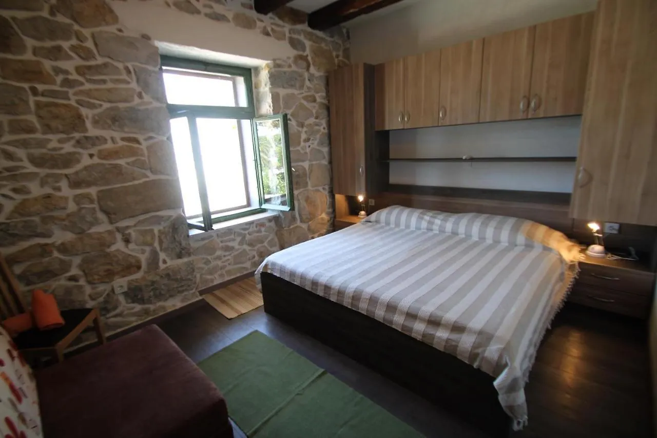 Family Friendly Apartments With A Swimming Pool Kampor, Rab - 15518