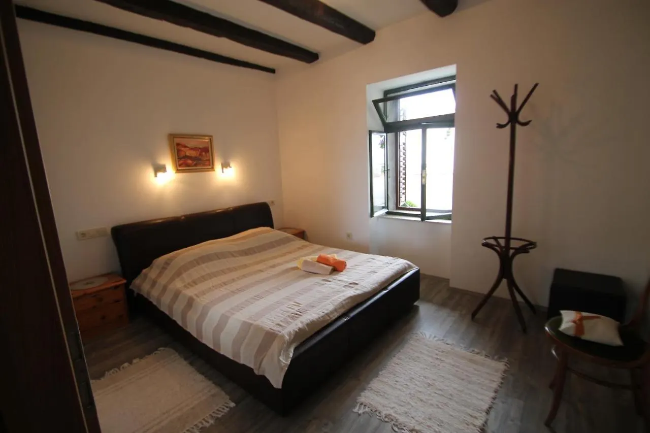 Family Friendly Apartments With A Swimming Pool Kampor, Rab - 15518