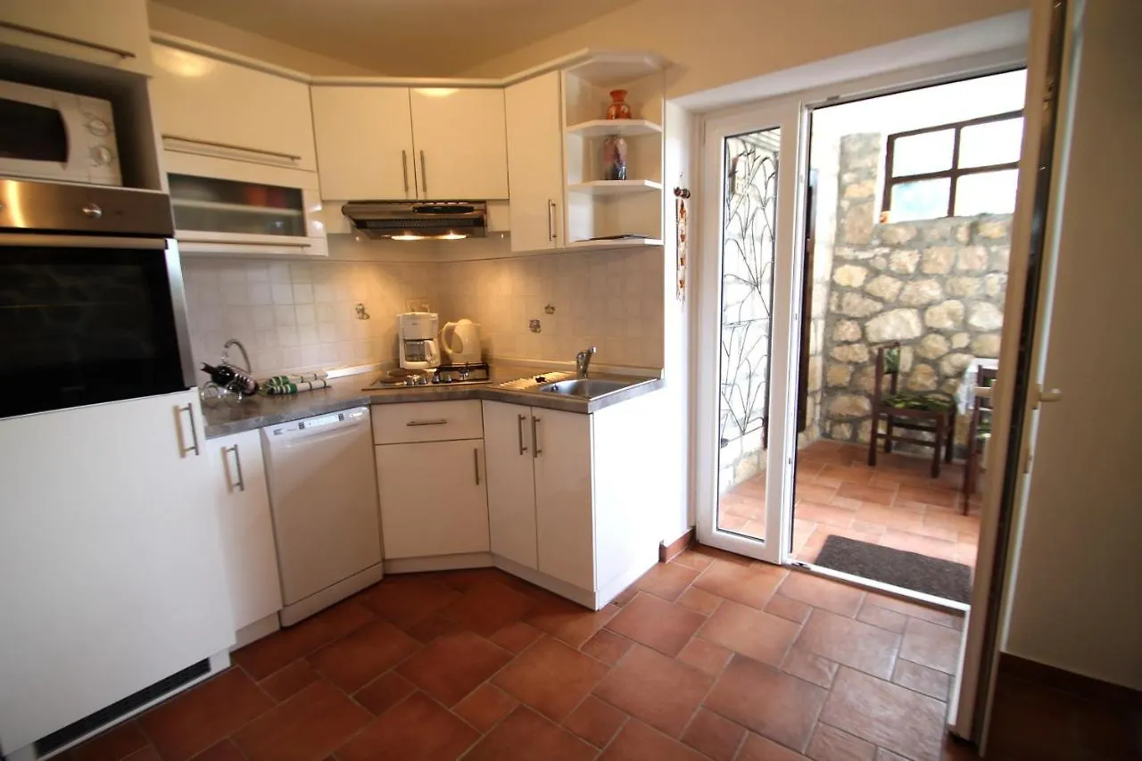 Family Friendly Apartments With A Swimming Pool Kampor, Rab - 15518 Croatia
