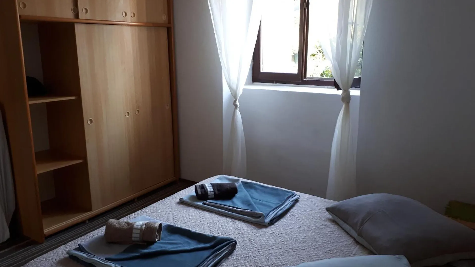 Family Friendly Apartments With A Swimming Pool Kampor, Rab - 15518 Croatia